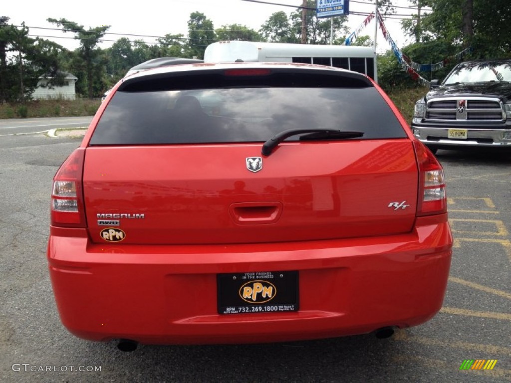 2007 Magnum R/T AWD - TorRed / Dark Slate Gray/Light Graystone photo #15