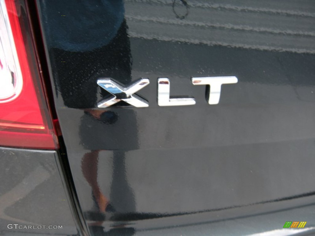 2015 Explorer XLT - Dark Side / Charcoal Black photo #13