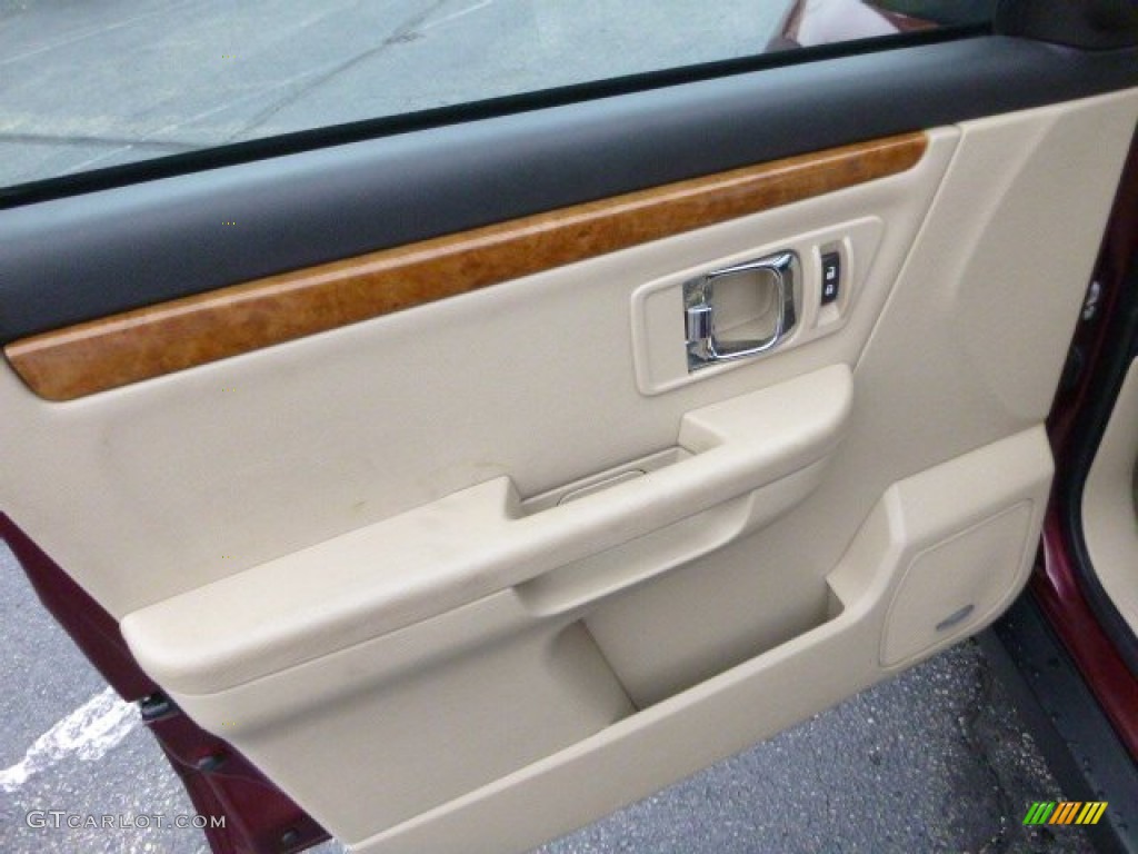 2008 Suzuki XL7 Limited AWD Door Panel Photos