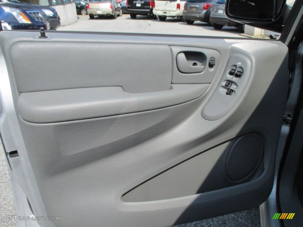 2007 Dodge Caravan SXT Medium Slate Gray Door Panel Photo #95373794