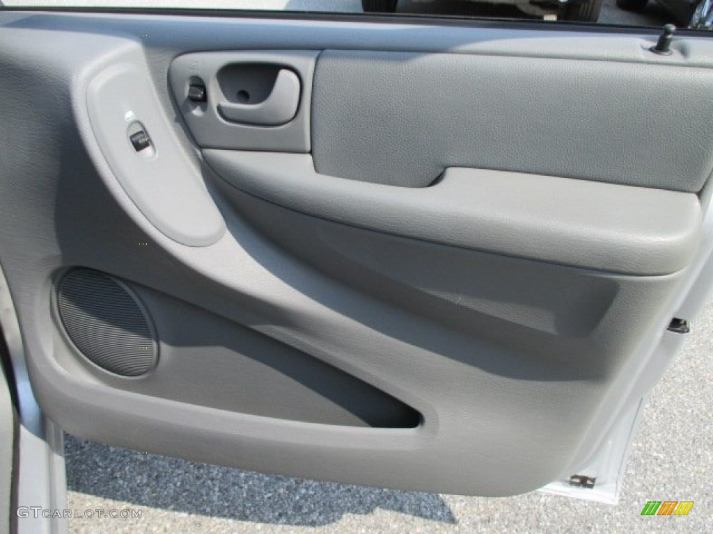 2007 Dodge Caravan SXT Door Panel Photos