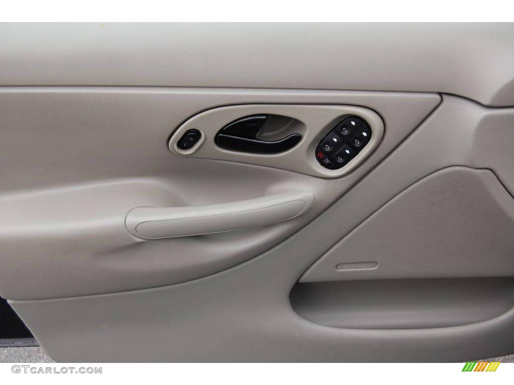 1999 Contour SE - Black / Graystone photo #13
