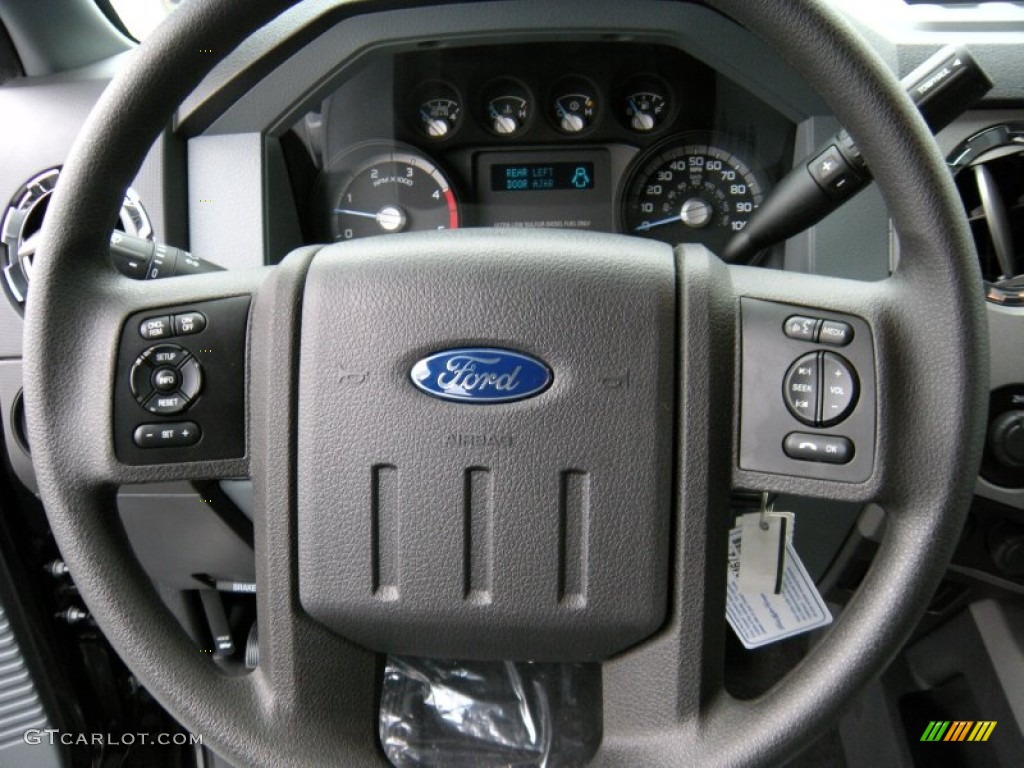 2015 Ford F350 Super Duty XLT Crew Cab 4x4 DRW Steel Steering Wheel Photo #95376014