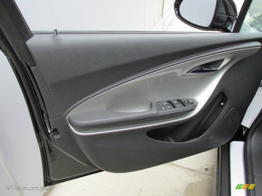 2015 Chevrolet Volt Standard Volt Model Jet Black/Ceramic White Accents Door Panel Photo #95376704