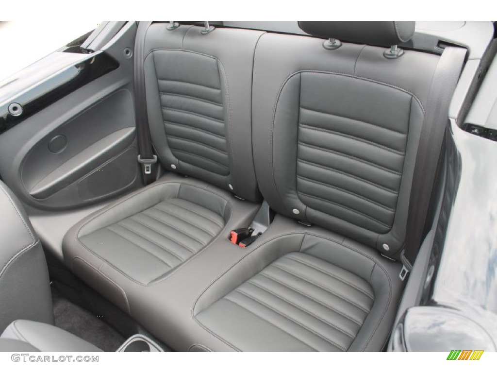 Titan Black Interior 2014 Volkswagen Beetle R-Line Convertible Photo #95386646