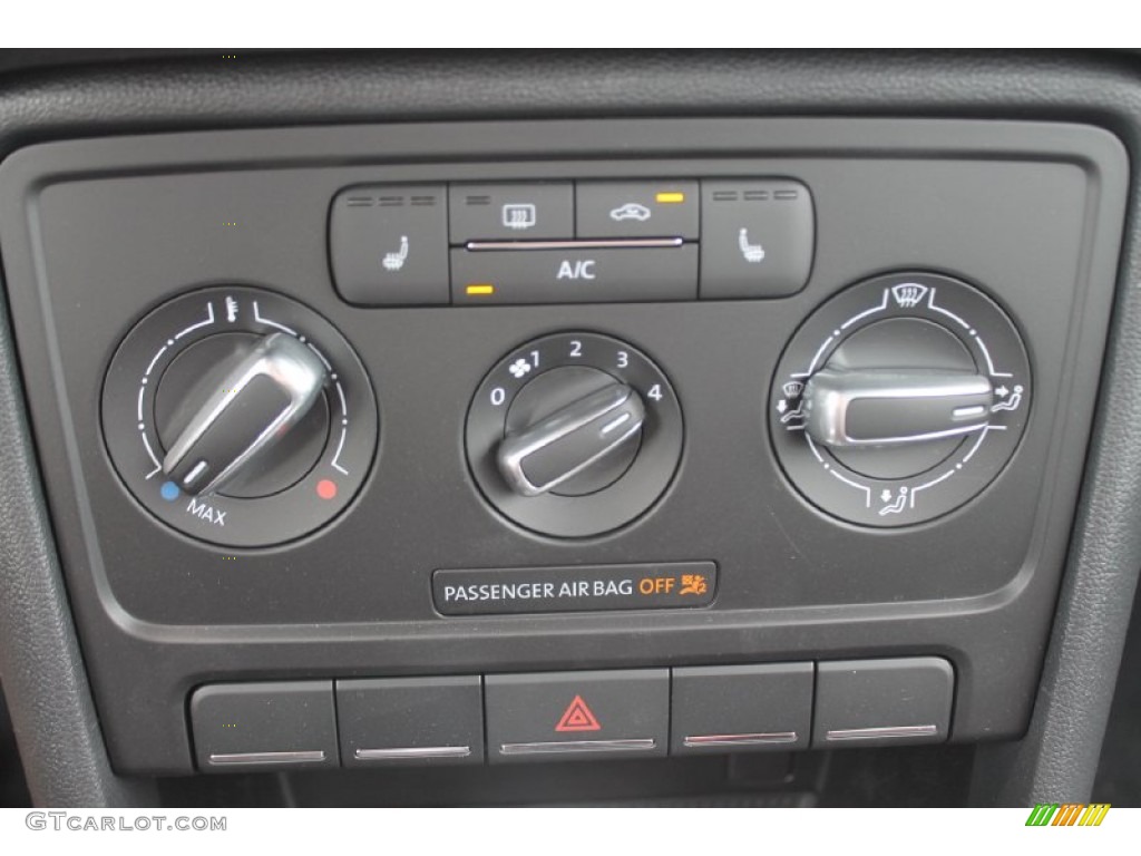 2014 Volkswagen Beetle R-Line Convertible Controls Photo #95386730