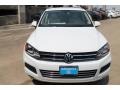Pure White - Touareg V6 Sport 4Motion Photo No. 2
