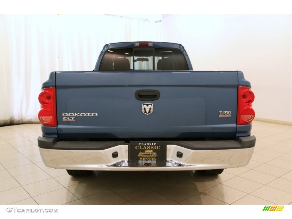 2006 Dakota SLT Club Cab 4x4 - Atlantic Blue Pearl / Medium Slate Gray photo #11