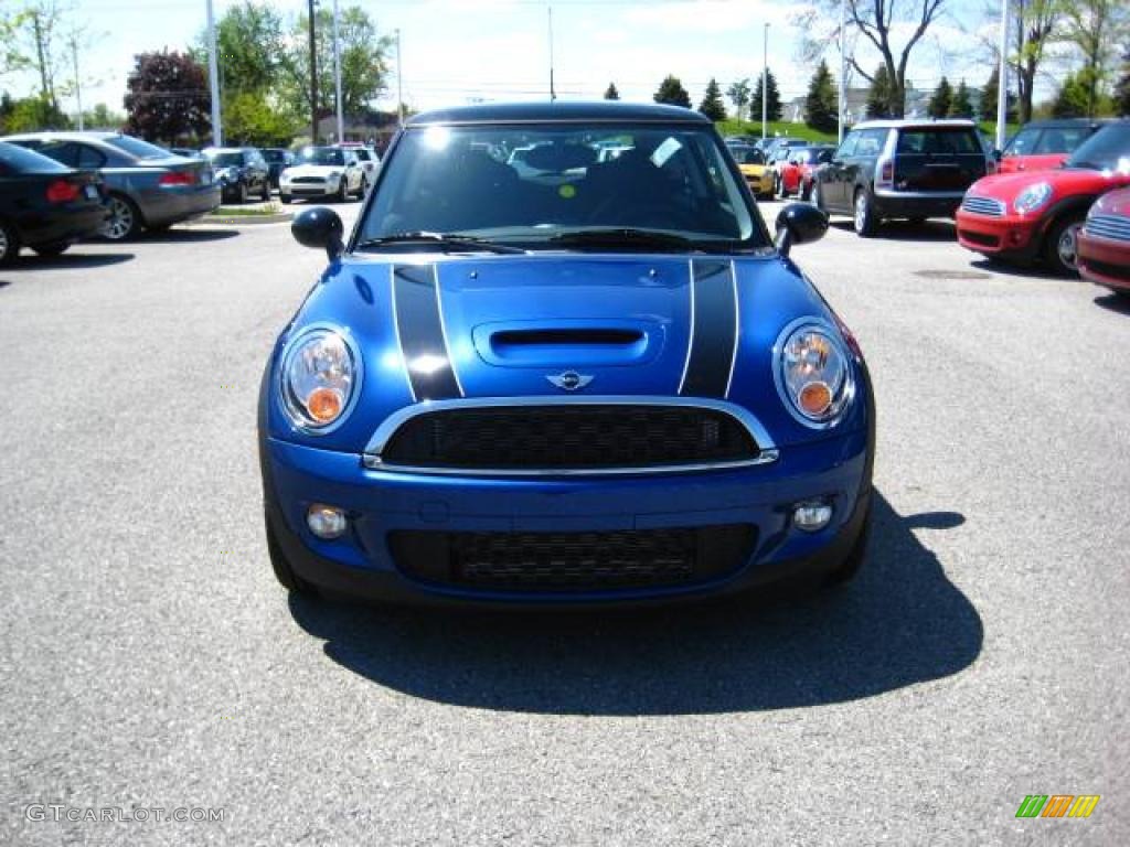 2009 Cooper S Hardtop - Lightning Blue Metallic / Black/Pacific Blue photo #8