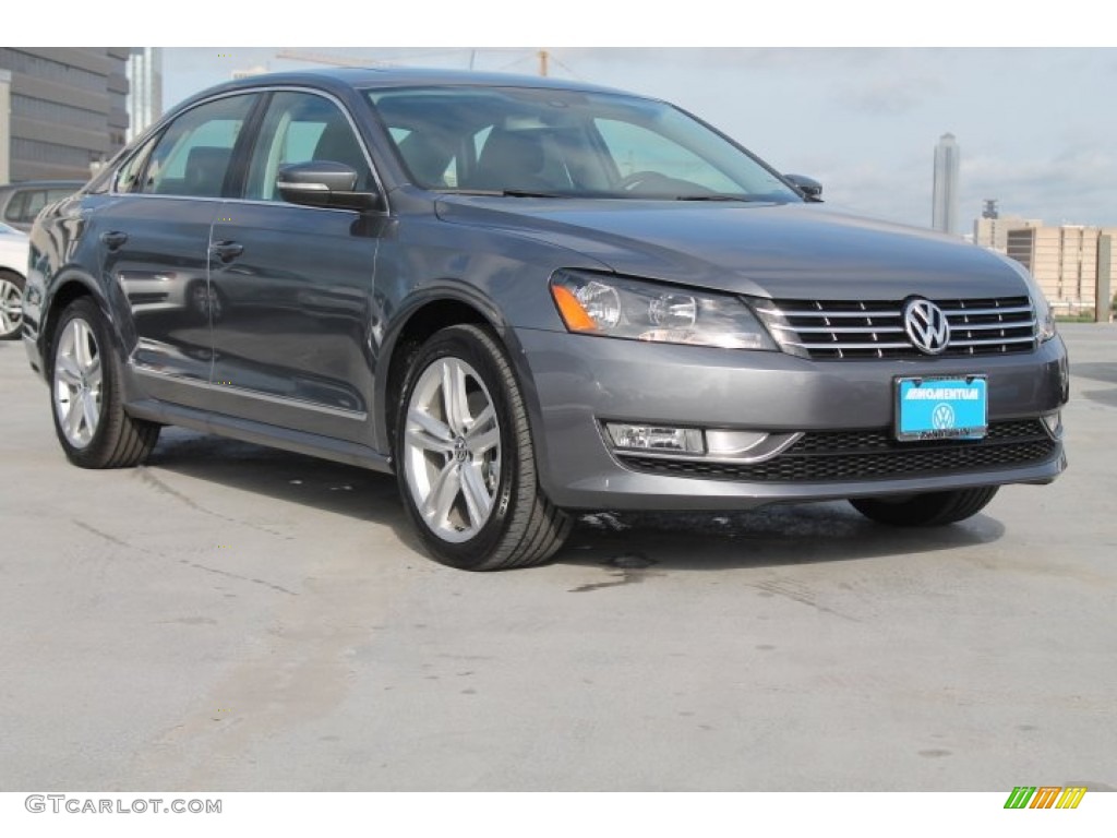 2014 Passat TDI SEL Premium - Platinum Gray Metallic / Titan Black photo #1