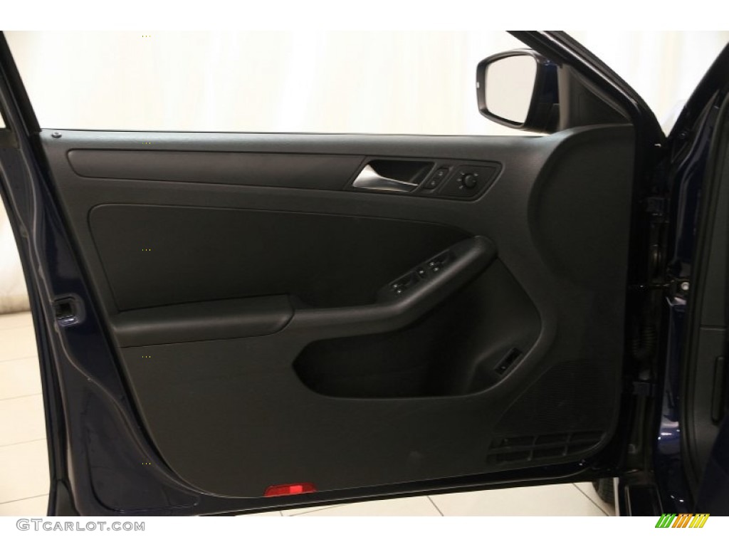2012 Volkswagen Jetta SE Sedan Titan Black Door Panel Photo #95402400