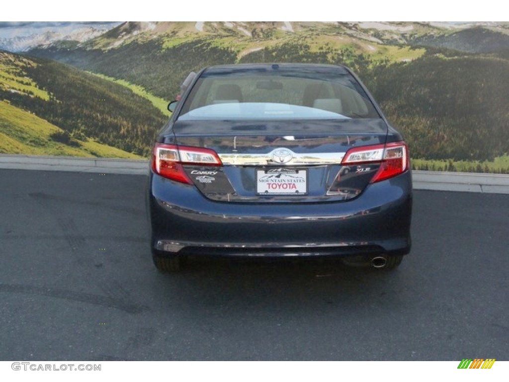 2014 Camry XLE - Parisian Night Pearl / Ivory photo #4