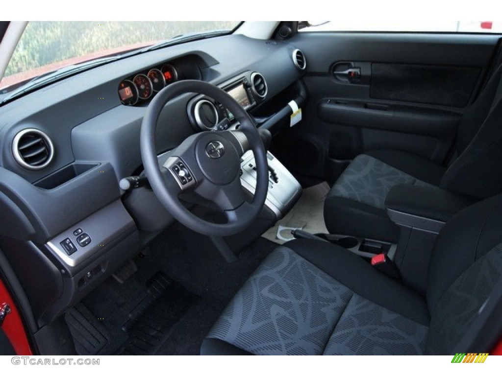 2014 xB  - Absolutely Red / Dark Gray photo #5