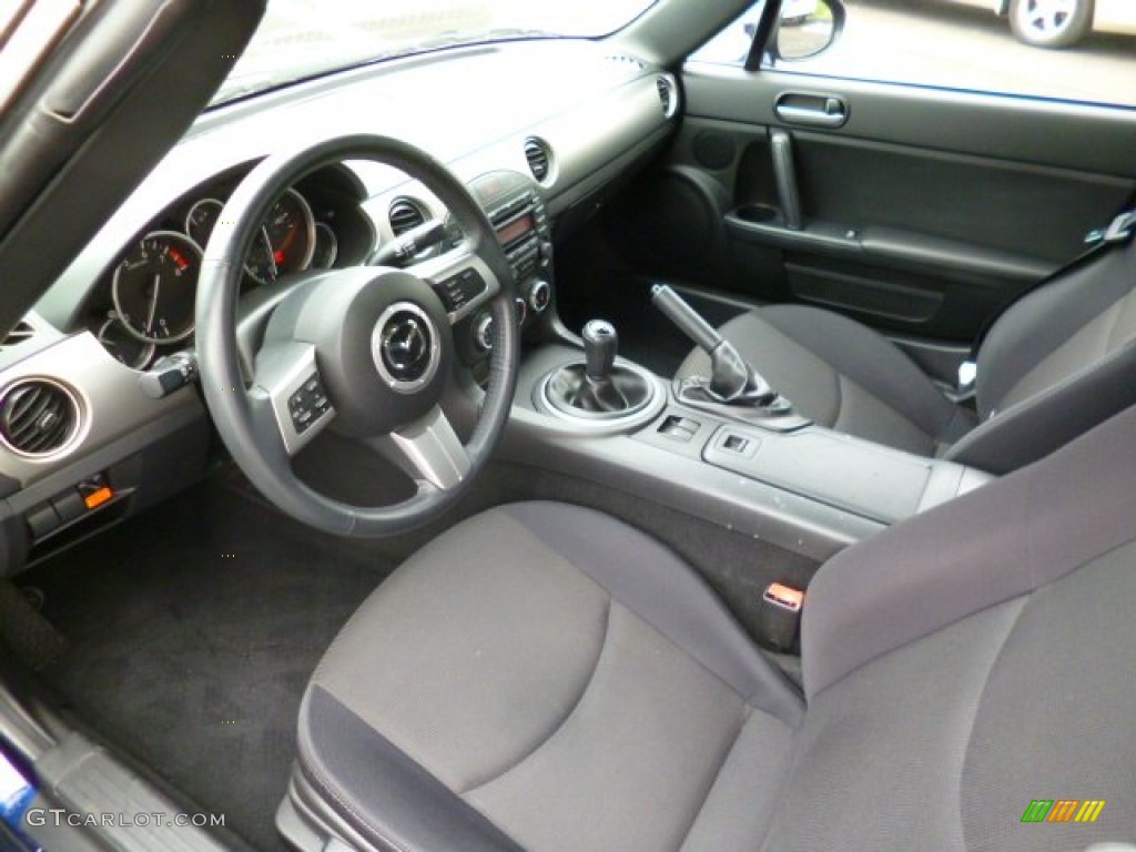 Black Interior 2009 Mazda MX-5 Miata Touring Roadster Photo #95409059