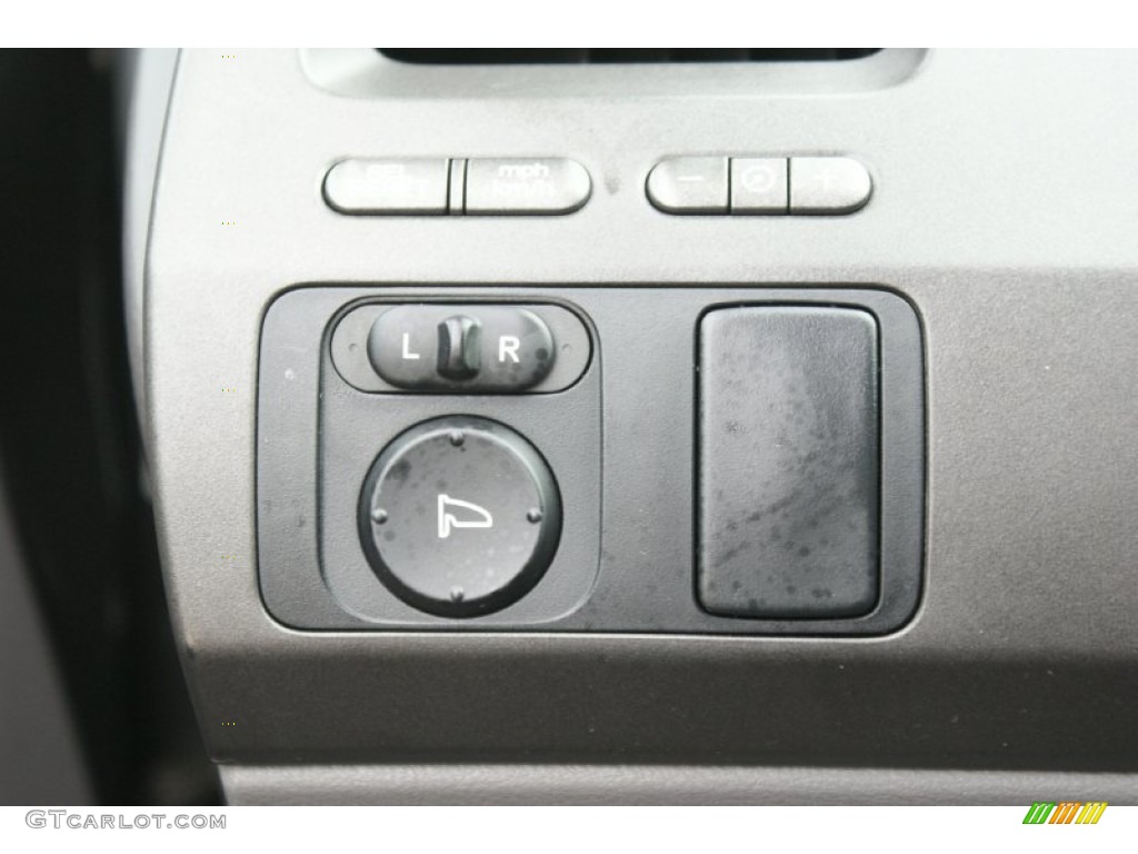 2006 Civic LX Coupe - Galaxy Gray Metallic / Ivory photo #24