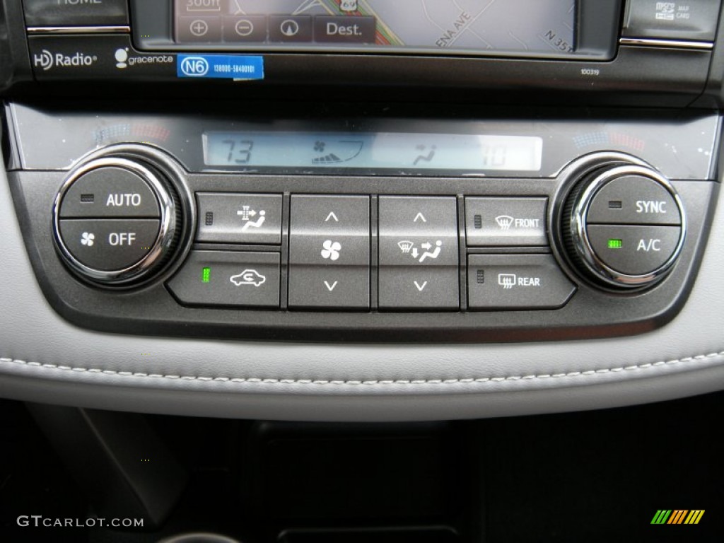 2014 Toyota RAV4 Limited Controls Photo #95422198