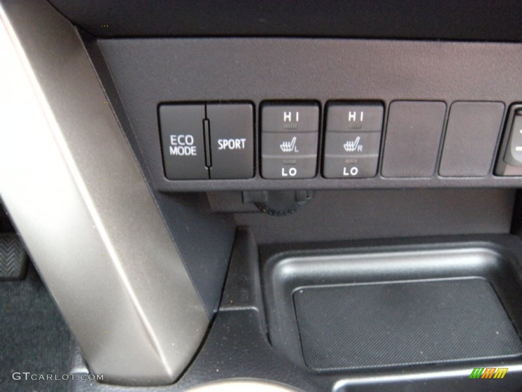 2014 Toyota RAV4 Limited Controls Photo #95422227