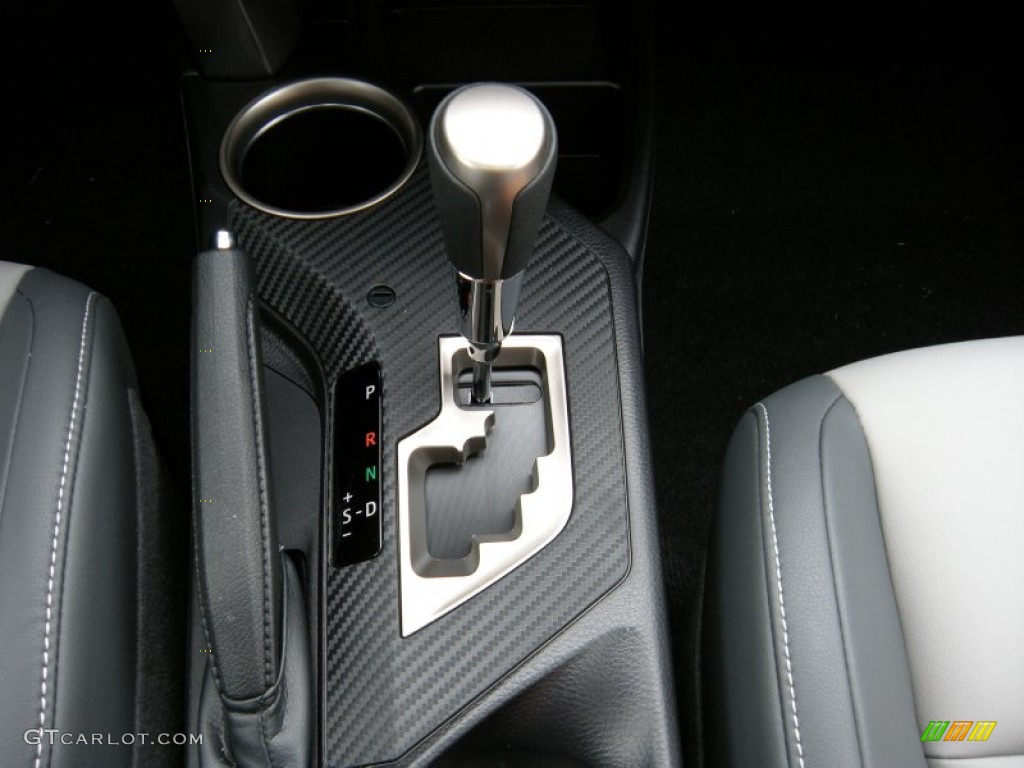 2014 Toyota RAV4 Limited Transmission Photos