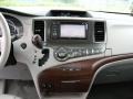 Light Gray Controls Photo for 2014 Toyota Sienna #95422623