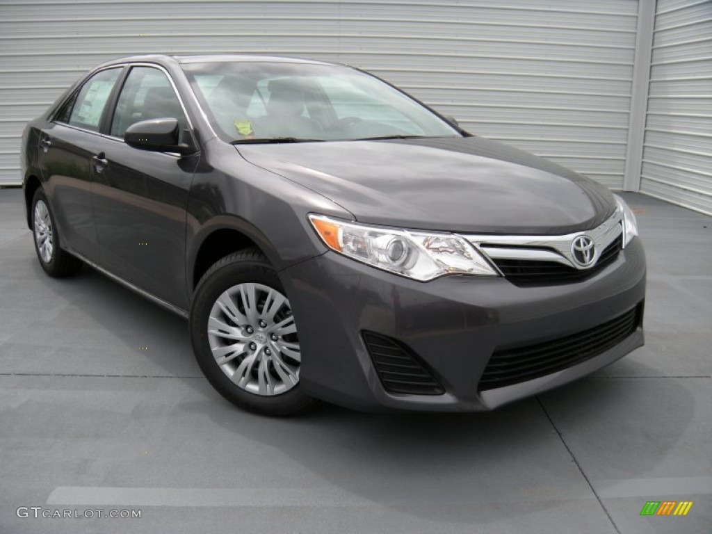 2014 Camry LE - Magnetic Gray Metallic / Ash photo #2