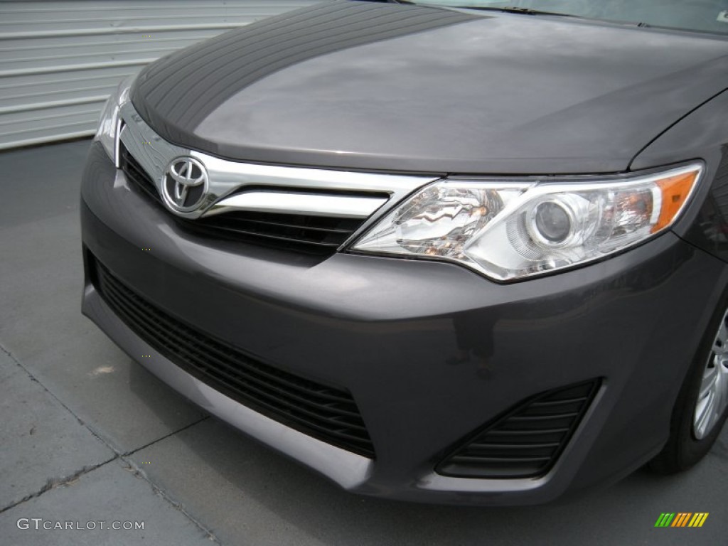 2014 Camry LE - Magnetic Gray Metallic / Ash photo #10
