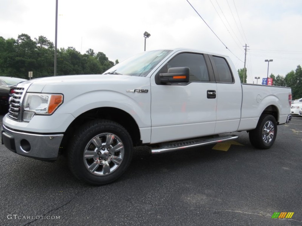 2010 F150 XLT SuperCab - Oxford White / Tan photo #3