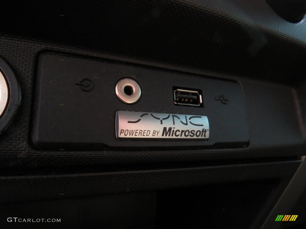 2010 F150 XLT SuperCab - Oxford White / Tan photo #24