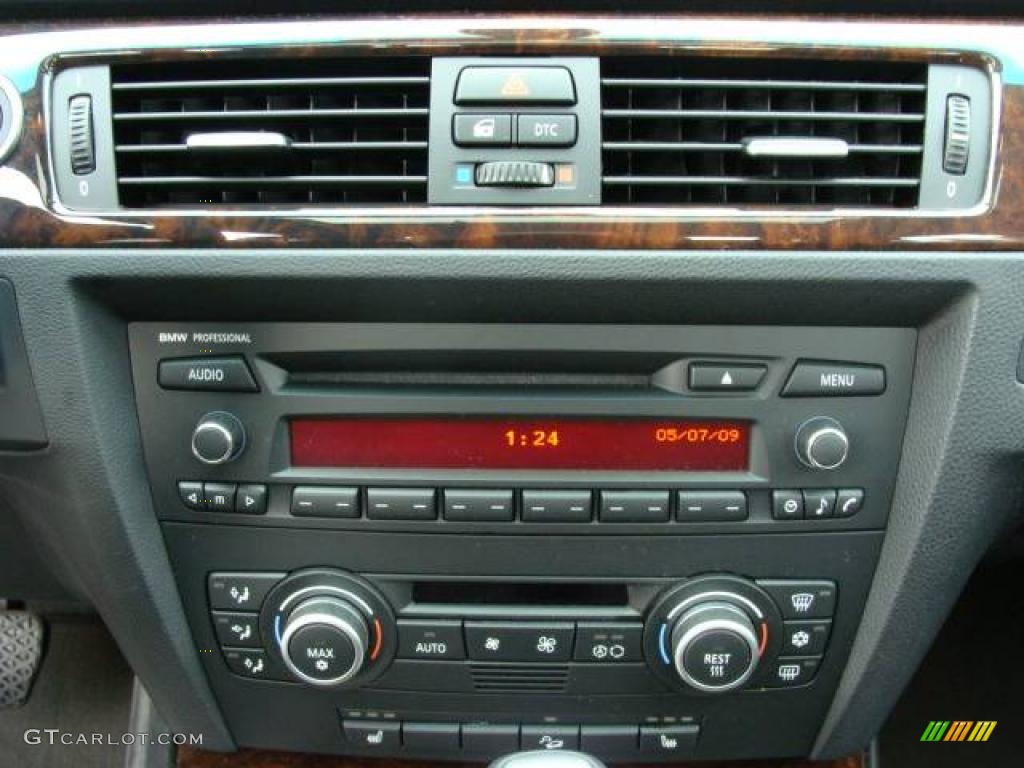 2009 3 Series 328xi Sedan - Titanium Silver Metallic / Grey Dakota Leather photo #15