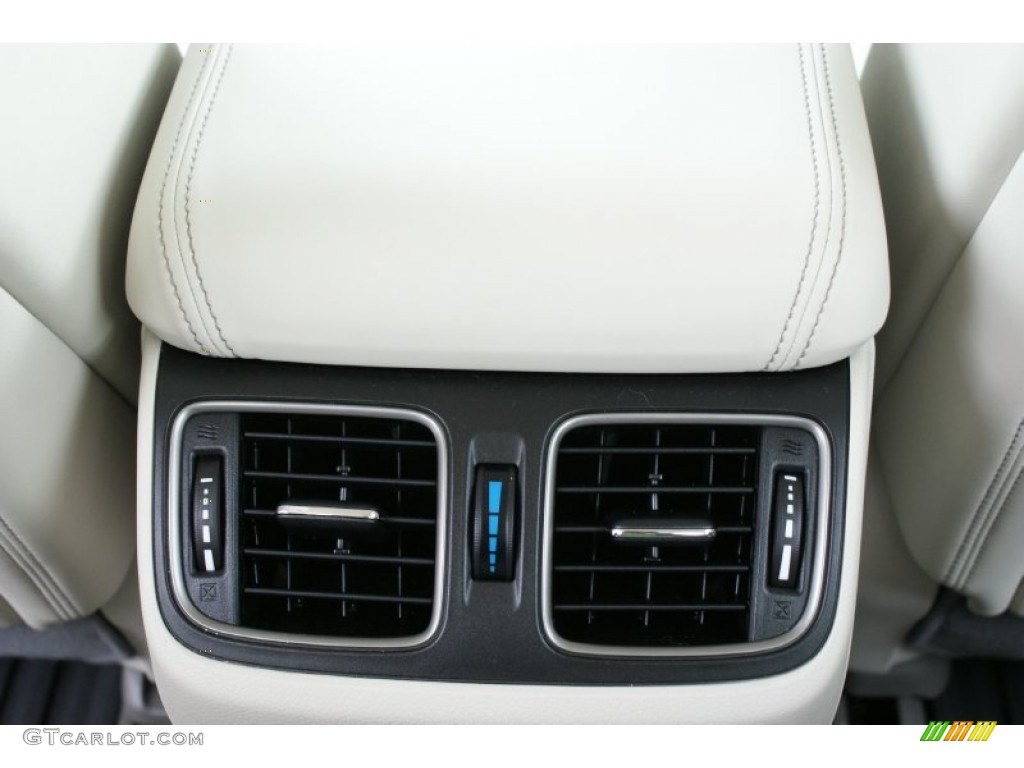 2014 RLX Technology Package - Gilded Pewter Metallic / Seacoast photo #28