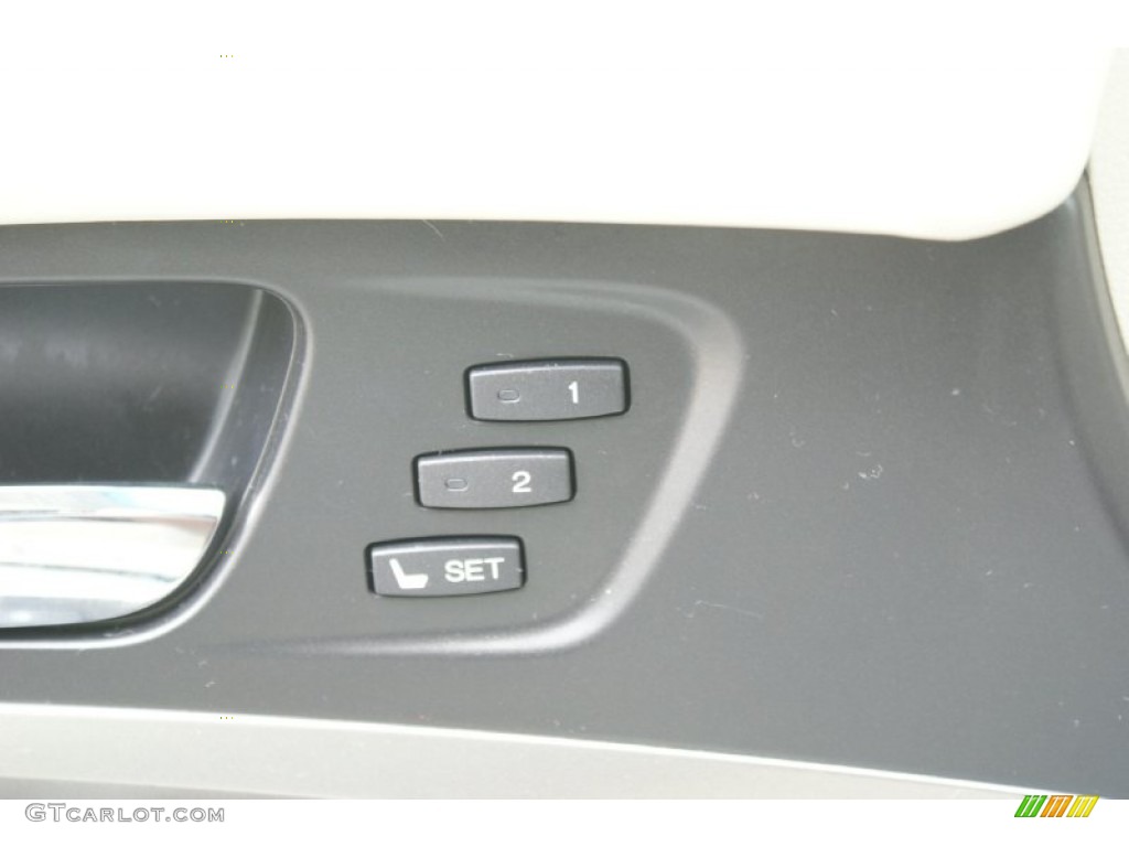 2014 RLX Technology Package - Gilded Pewter Metallic / Seacoast photo #40