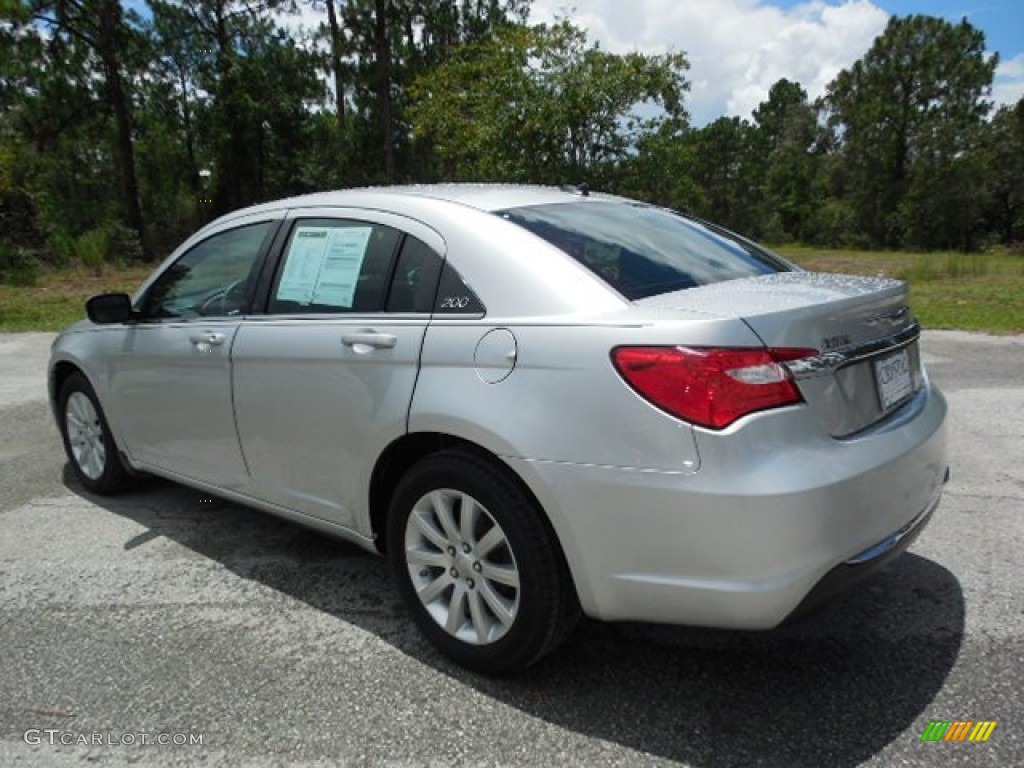 2011 200 Touring - Bright Silver Metallic / Black/Light Frost Beige photo #3