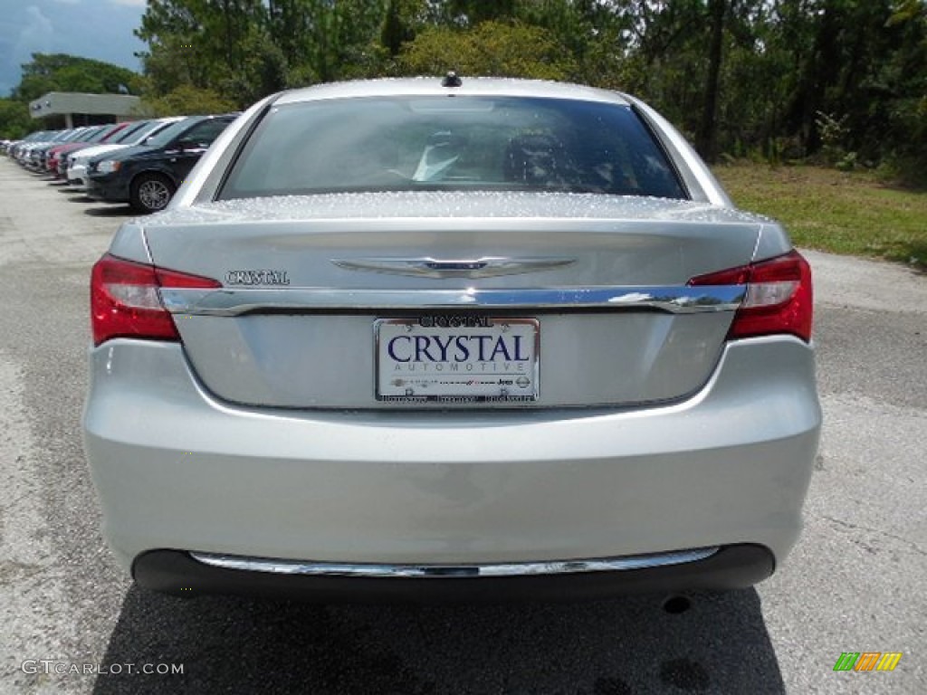 2011 200 Touring - Bright Silver Metallic / Black/Light Frost Beige photo #7