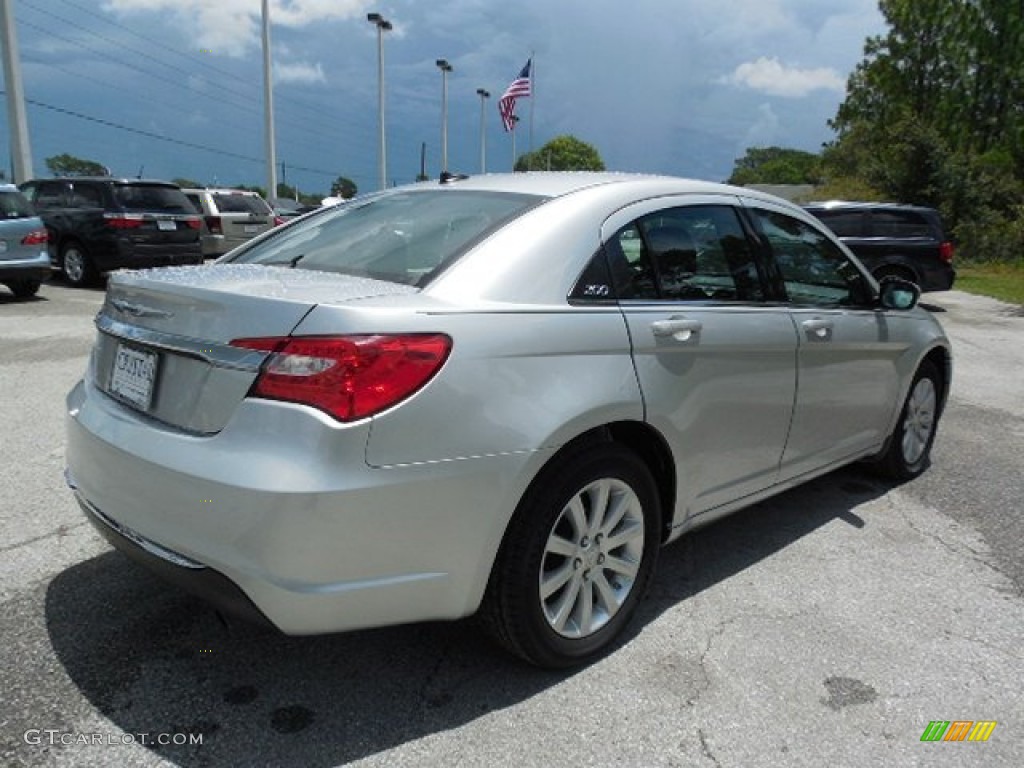 2011 200 Touring - Bright Silver Metallic / Black/Light Frost Beige photo #8