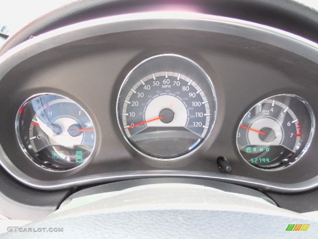 2011 200 Touring - Bright Silver Metallic / Black/Light Frost Beige photo #18