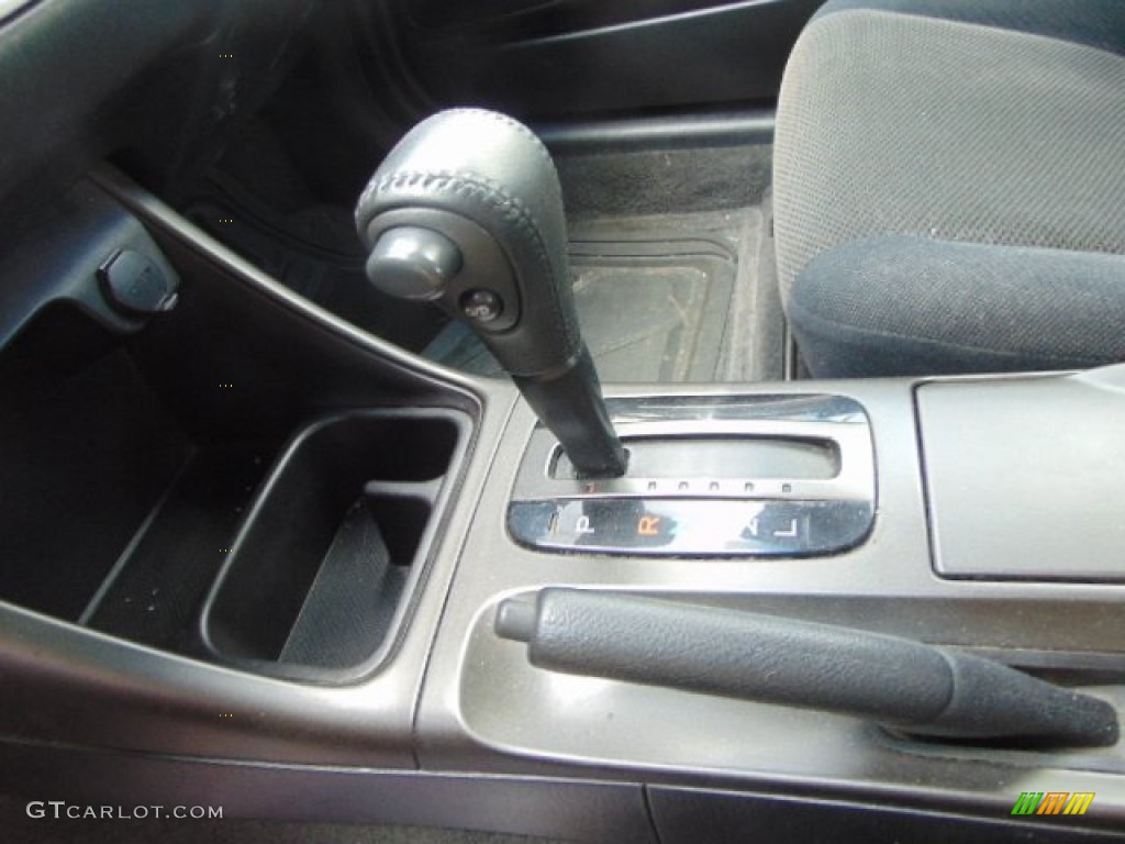 2002 Toyota Camry SE Transmission Photos