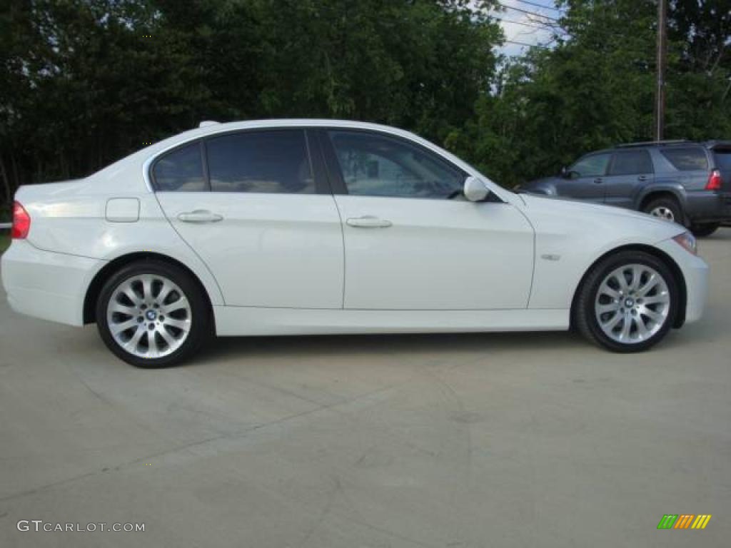 2006 3 Series 330xi Sedan - Alpine White / Beige photo #4