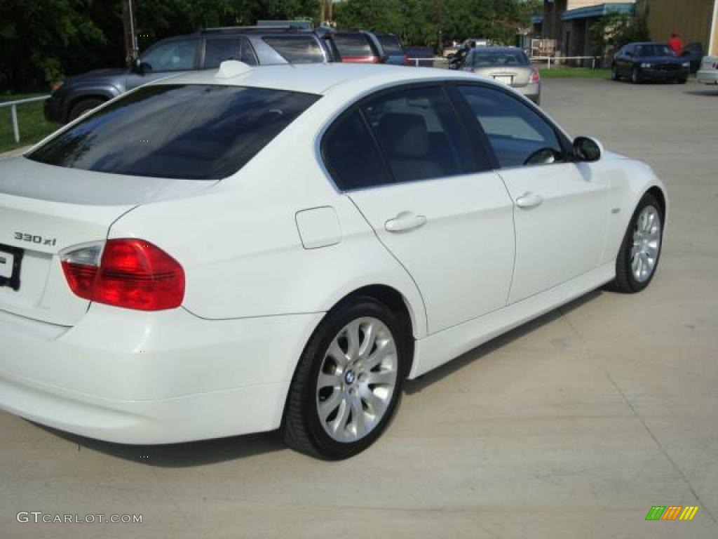 2006 3 Series 330xi Sedan - Alpine White / Beige photo #5