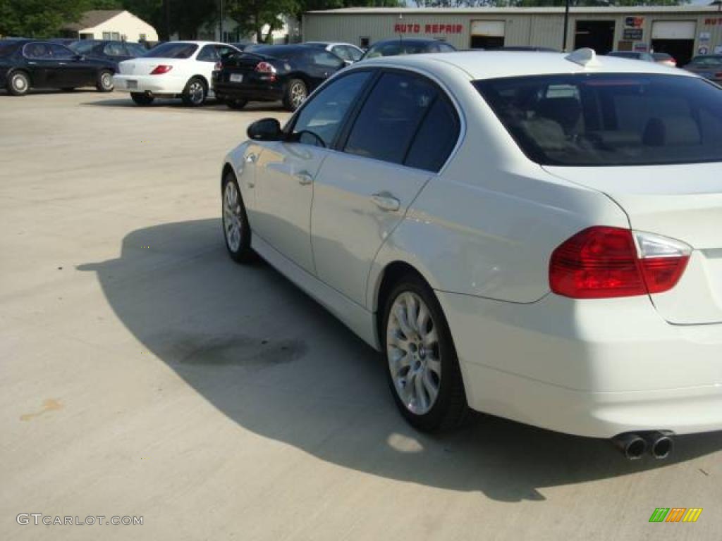 2006 3 Series 330xi Sedan - Alpine White / Beige photo #7