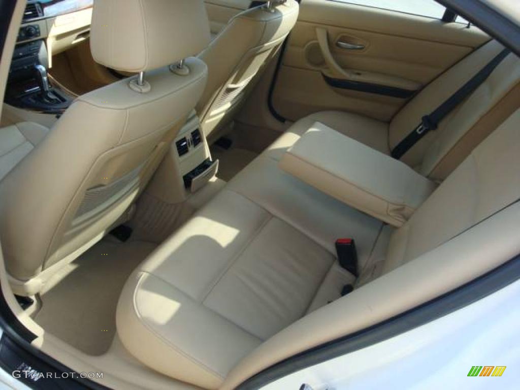 2006 3 Series 330xi Sedan - Alpine White / Beige photo #12