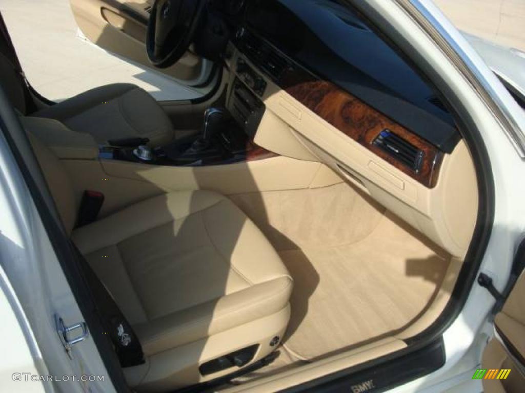 2006 3 Series 330xi Sedan - Alpine White / Beige photo #16
