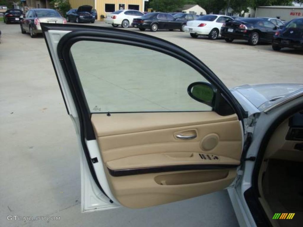 2006 3 Series 330xi Sedan - Alpine White / Beige photo #18
