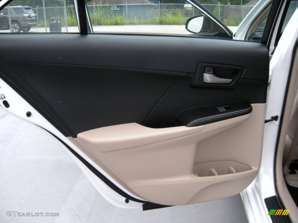 2014 Camry LE - Super White / Ivory photo #19