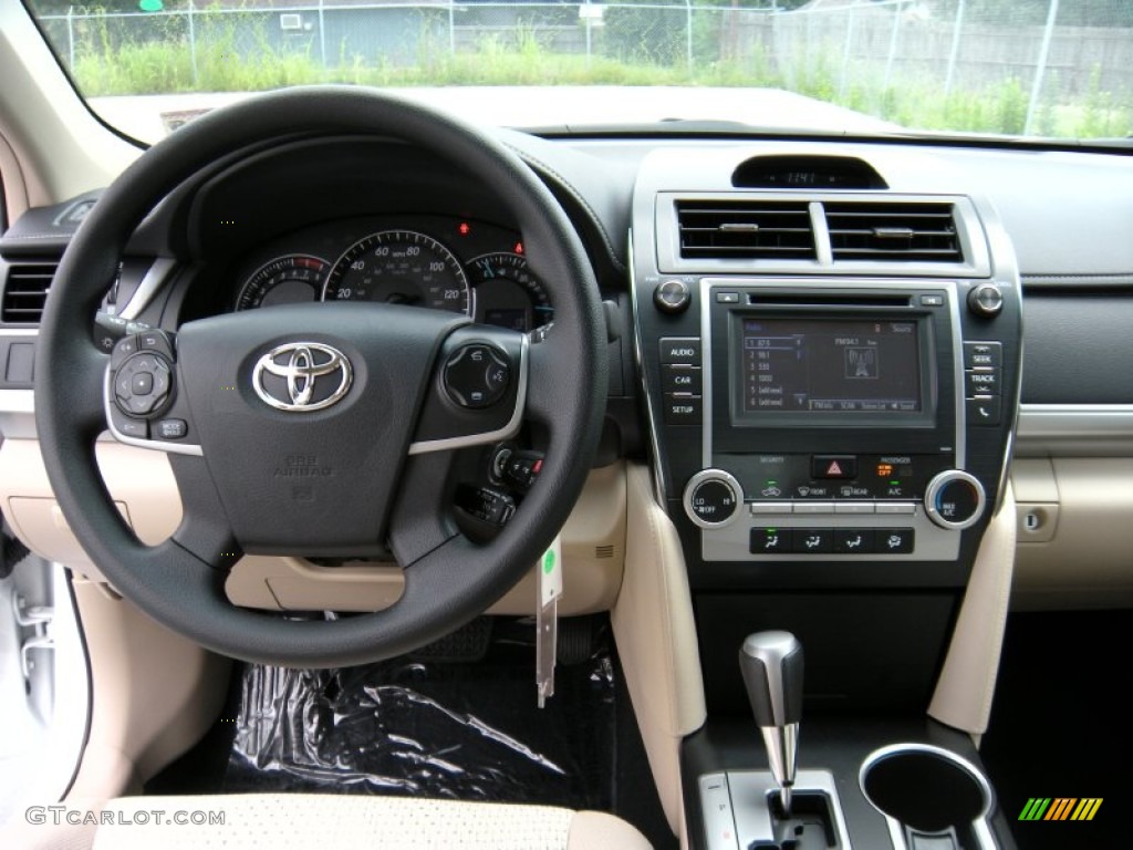 2014 Camry LE - Super White / Ivory photo #25