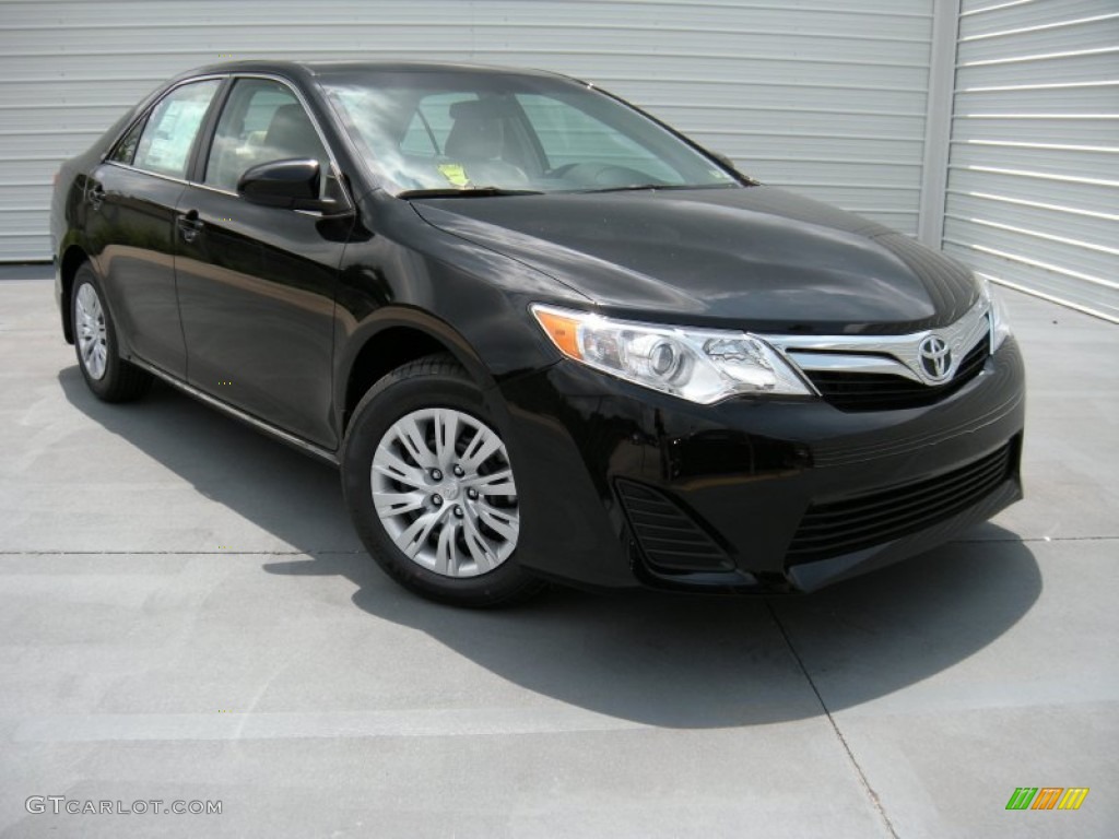 2014 Camry LE - Attitude Black Metallic / Ivory photo #2