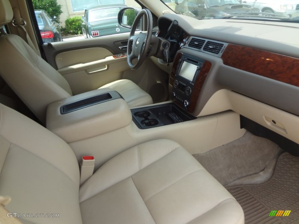 2012 Suburban LT 4x4 - Graystone Metallic / Light Cashmere/Dark Cashmere photo #13