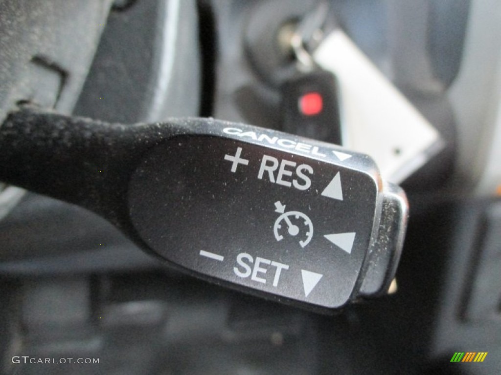 2007 Toyota FJ Cruiser 4WD Controls Photo #95451338