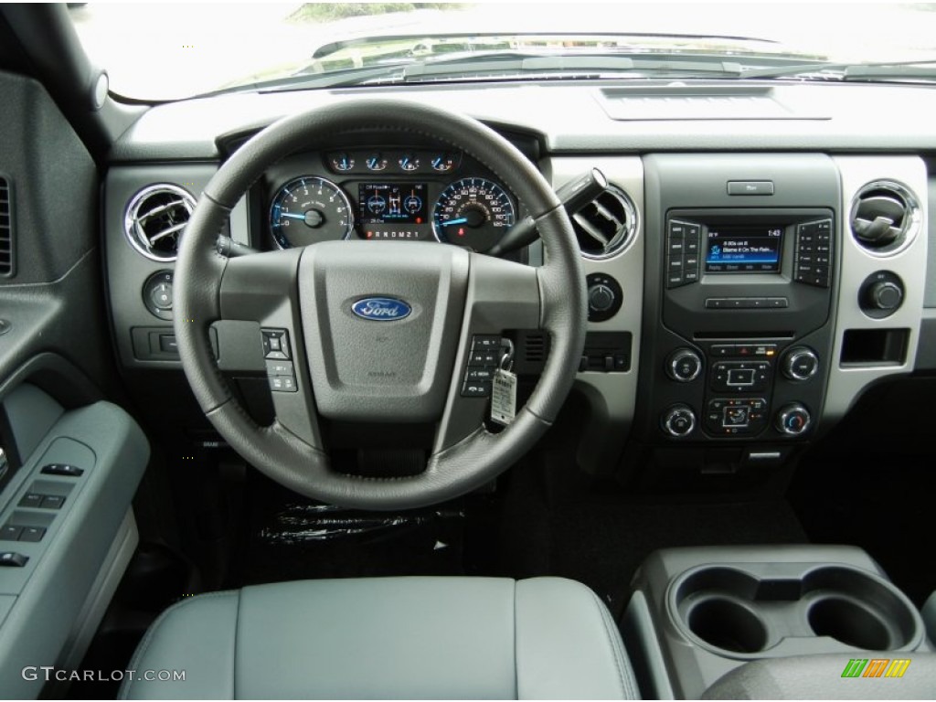 2014 Ford F150 XLT SuperCrew Dashboard Photos