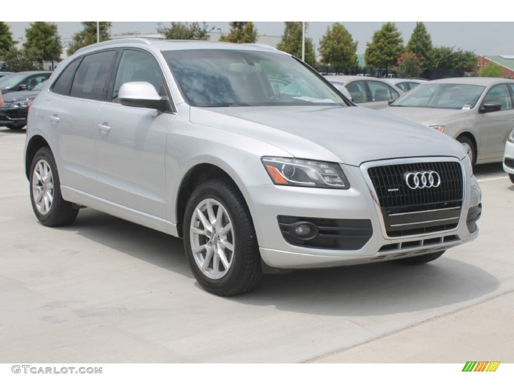 2009 Q5 3.2 Premium Plus quattro - Ice Silver Metallic / Black photo #1