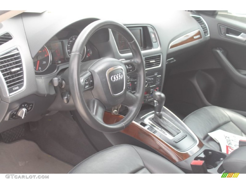 2009 Q5 3.2 Premium Plus quattro - Ice Silver Metallic / Black photo #14