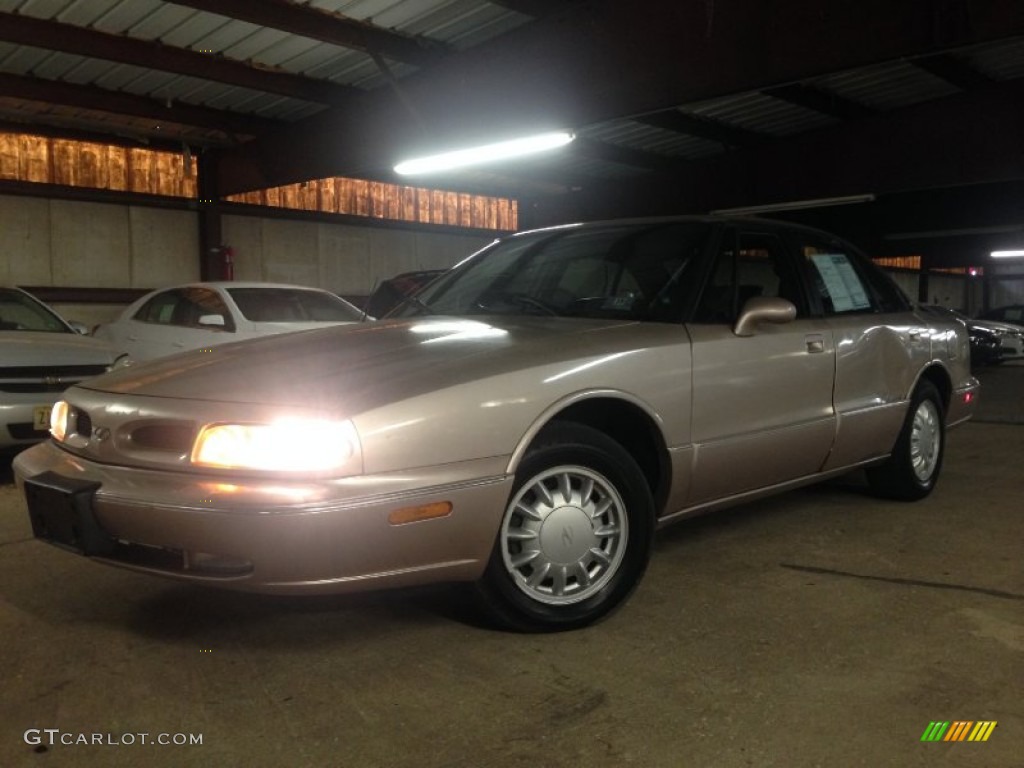 1998 Eighty-Eight LS - Light Beige Metallic / Gray photo #1